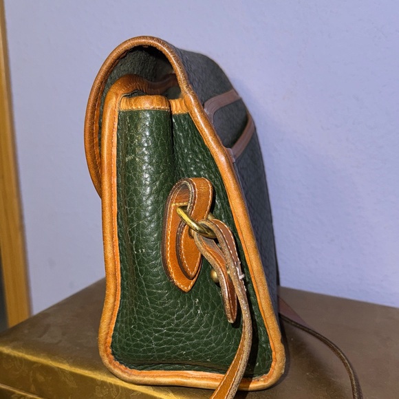 Dooney & Bourke Forest Green Pebbled Leather Crossbody with Tan Trim - Picture 4 of 15